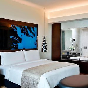 Premium King Room